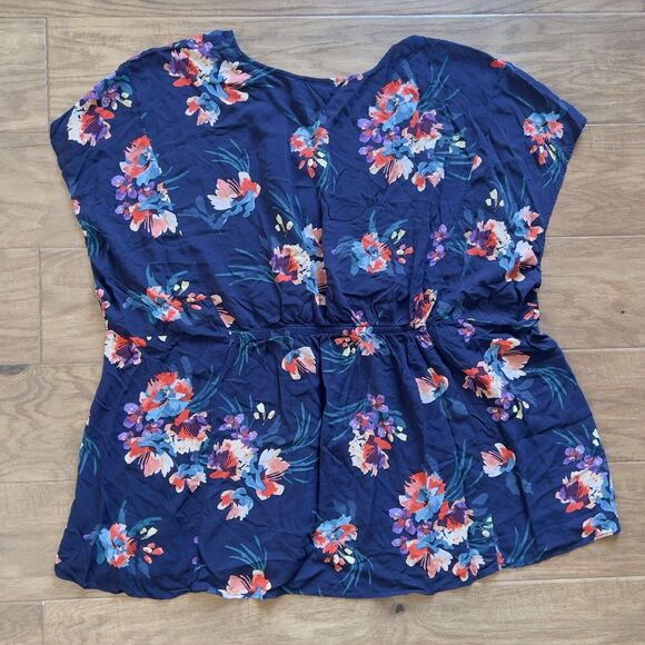 Torrid Top Size 5/5X Fit and Flare Challis Button-Front Floral Navy Blue Multi - Picture 2 of 7